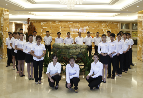 鸿业盛大售后效劳团队